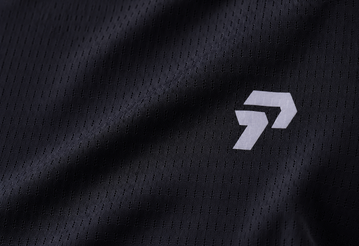 PHENOMENAL ESSENTIAL BLACK