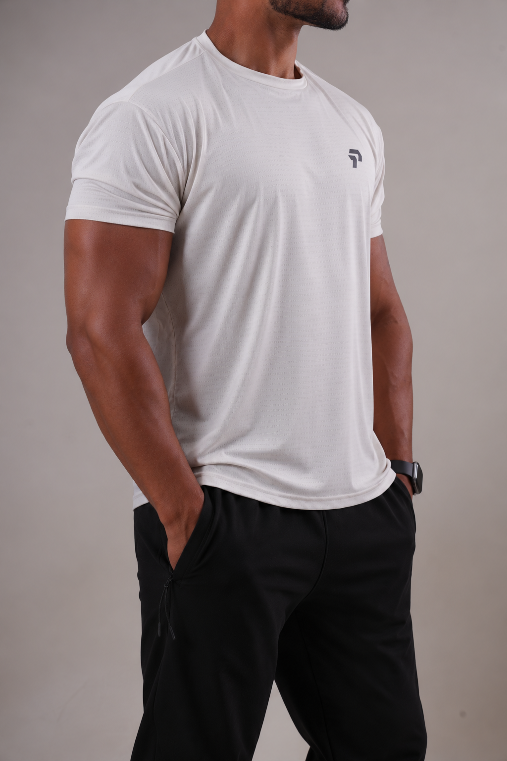 PHENOMENAL ESSENTIAL GREY