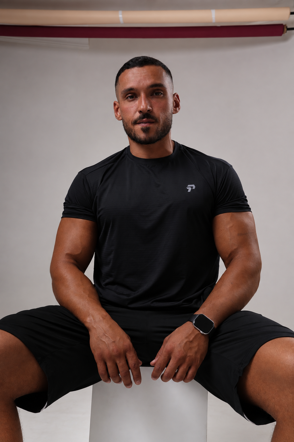 PHENOMENAL ESSENTIAL BLACK